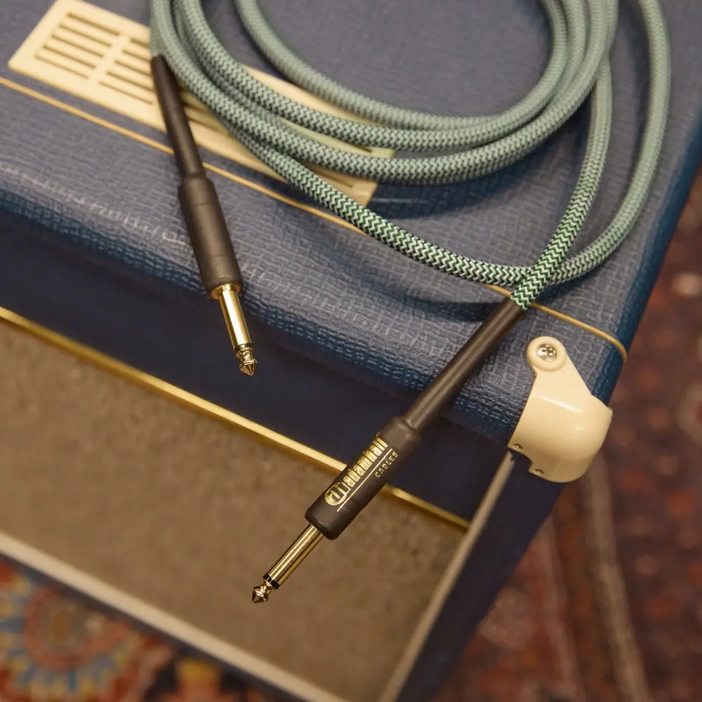 Cable Plug Plug 6 Metros Adam Hall 4IPP0600GRN