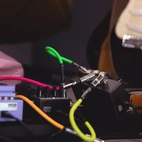 Pack 4 Cables Interpedal 30 cm Adam Hall 4IRR0030NEOSET