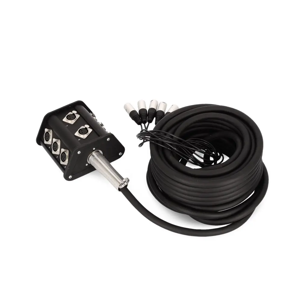 Patchera Envio 8 Auxiliares 15 Metros Adam Hall 8C15P