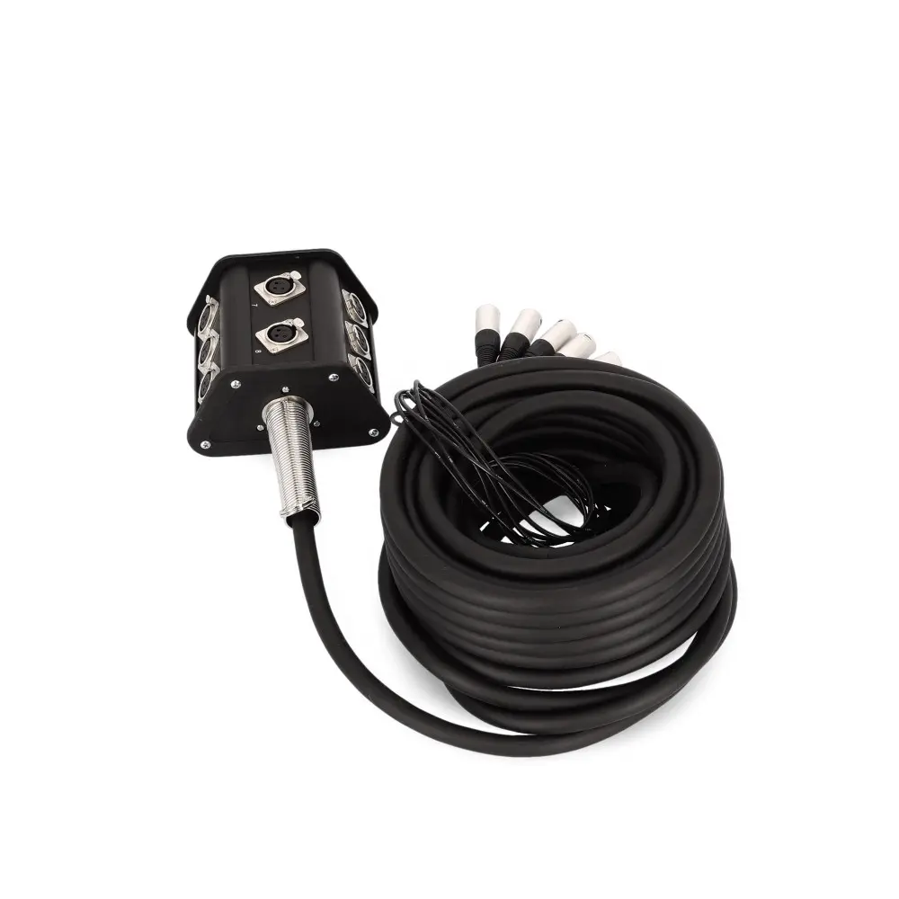 Patchera Envio 8 Auxiliares 15 Metros Adam Hall 8C15P