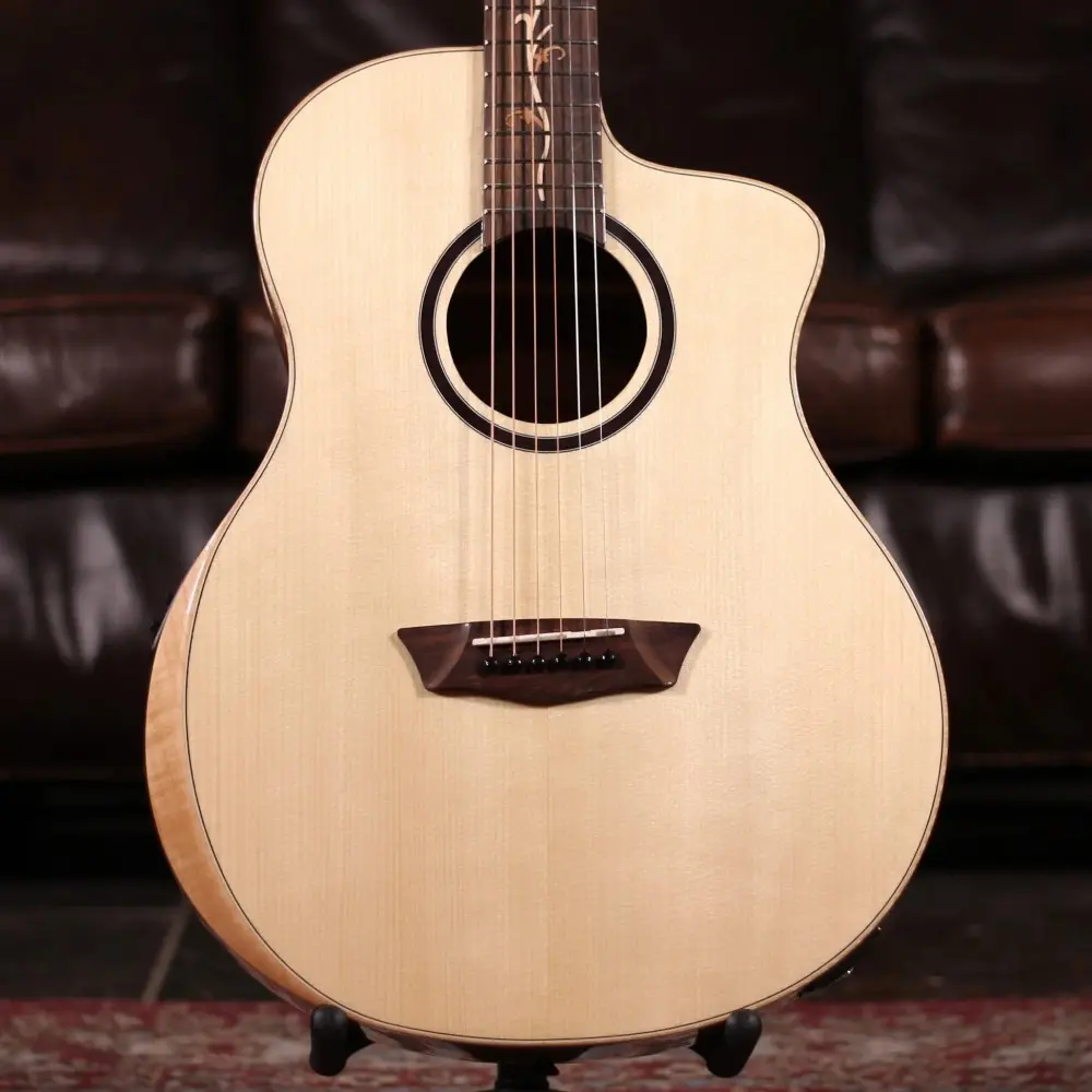 Guitarra ElectroAcustica Washburn BTSC40SCE