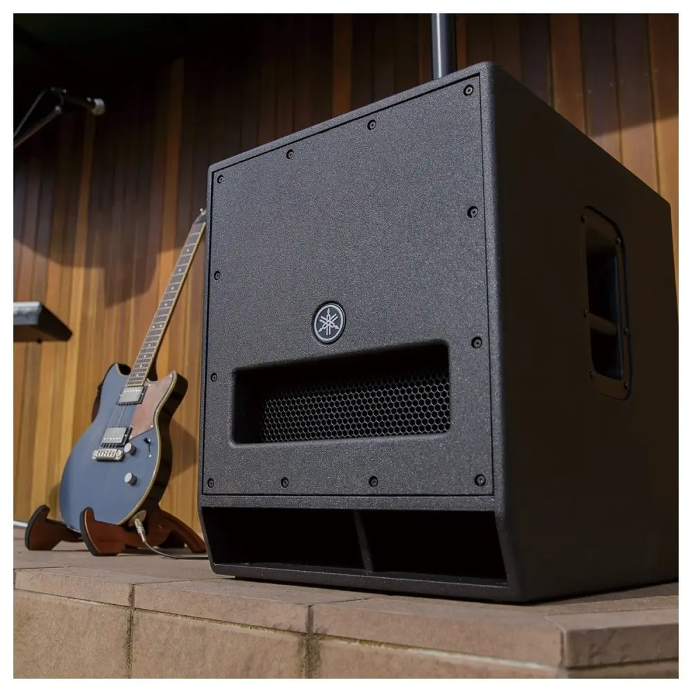 Subwoofer Activo 15 Pulgadas Yamaha DXS15 MKII DSP 1020W