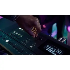 Teclado Sensitivo 61 Teclas Yamaha PSRE583