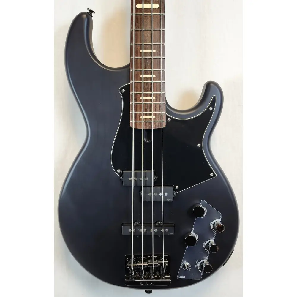 Bajo Eléctrico Yamaha BB734AMTBL