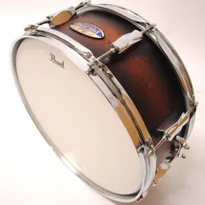 Redoblante Pearl Decade Maple SN14"x5,5 Satin Brown