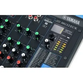 Mixer 12 Caanles Yamaha MG12XUK con USB y Efectos