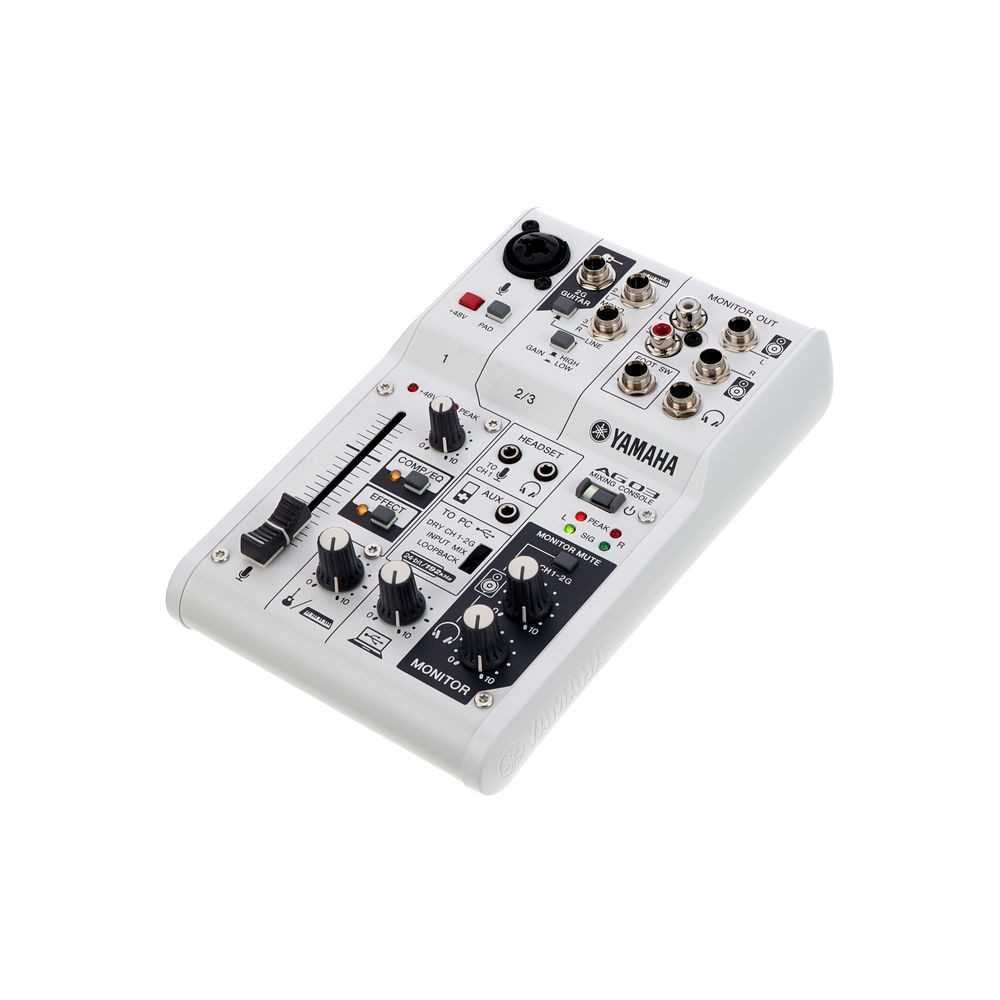 Interfaz/Consola de Audio de 3 Canales Yamaha AG03