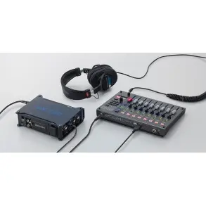Superficie de Control Zoom compatible con F8 y F4 8 Canales + Master USB FRC-8