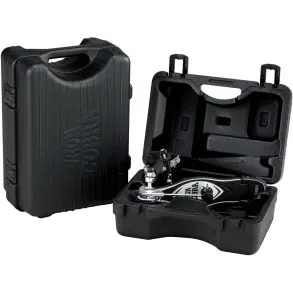 Pedal De Bombo Tama Con Estuche Iron Cobra HP900-RSN