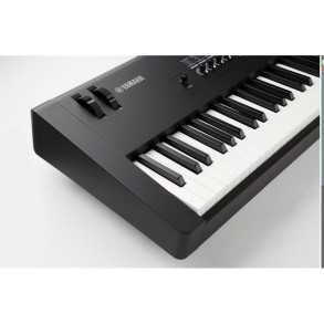 Sintetizador Yamaha MX88 7 Octavas Motor Sonido Motif XS