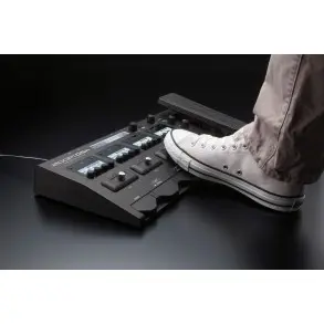 Pedalera de efectos Zoom / Para guitarra con Pedal de Expresion