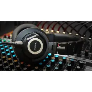 Auricular De Estudio Tascam Alta Definición TH-07