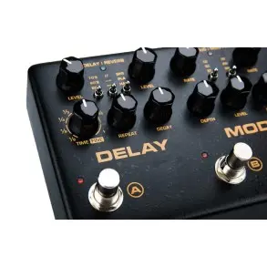 Pedalera Multiefecto NUX CERBERUS para Guitarra