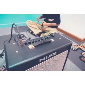 Amplificador para Guitarra NUX NGA-40 Bluetooth