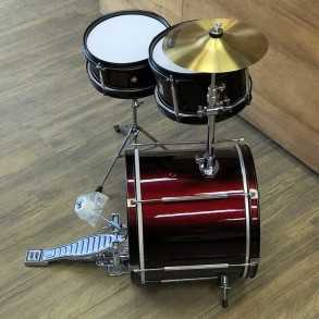 Bateria de niños Thunder 3 Con Banqueta Cuerpos Color Bordo