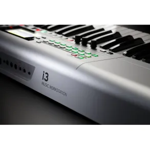 Teclado Korg i3 61 Teclas Secuenciador en Tiempo Real