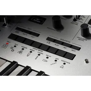 Sintetizador Korg Minilogue Analogico Polifonico 37 Teclas
