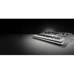 Sintetizador Korg Minilogue Analogico Polifonico 37 Teclas