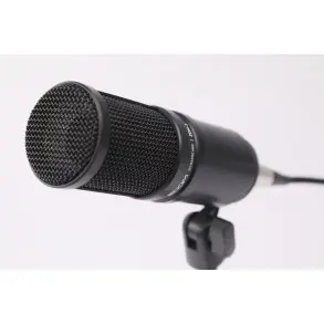 Microfono Dinamico XLR ZOOM ZDM-1PMP + Auricular + Accesorios