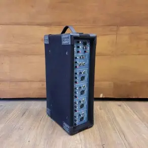 Mixer Cabezal Potenciado Wharfedale 4 Canales "Usado"