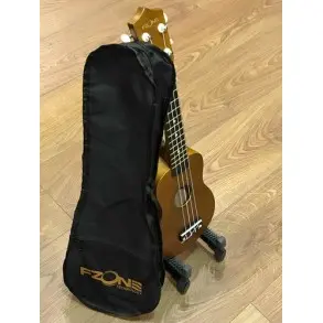 Ukelele Soprano Fzone Color Marron FZU-002 con Funda