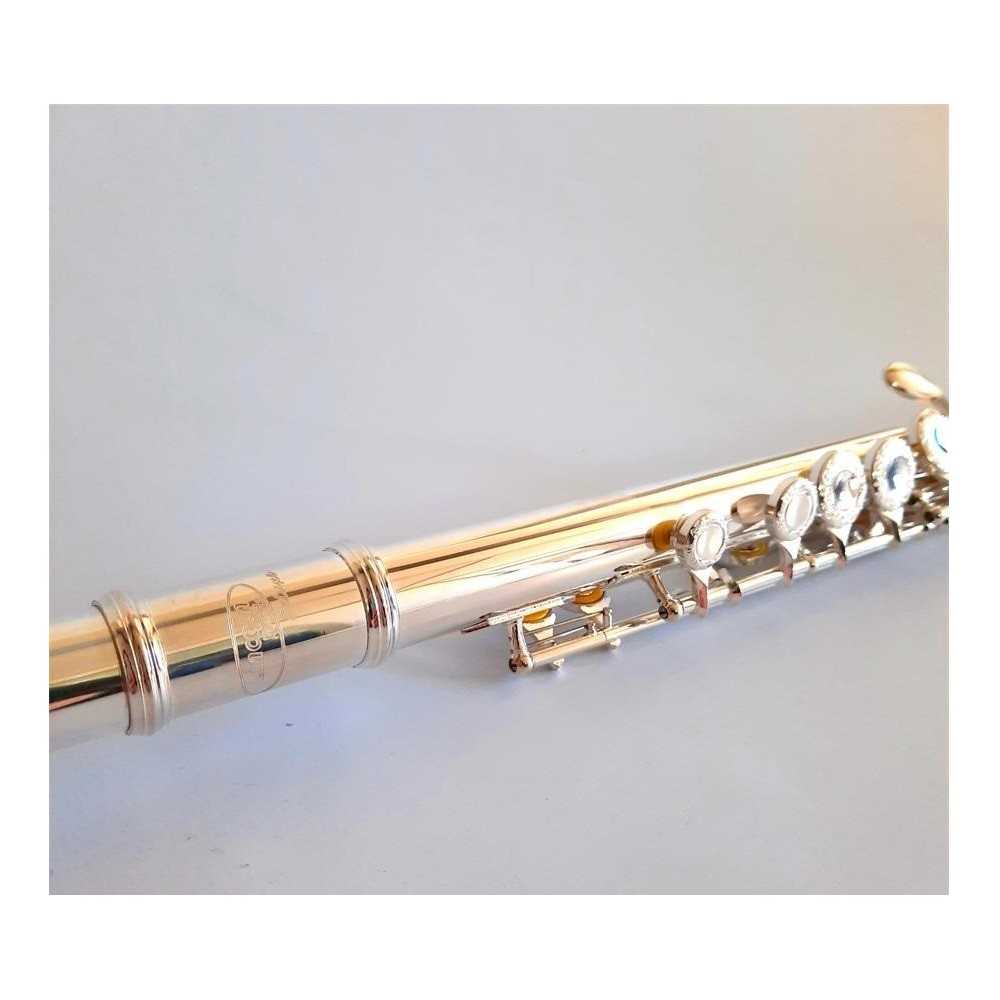 Flauta Traversa Lincoln Winds Deluxe Bb Plata en C con 16 Llaves y Estuche