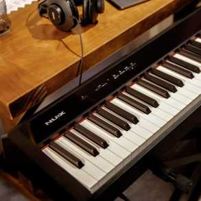 Piano Digital Nux NPK-10 de 88 teclas Sensitivo Bluetooth