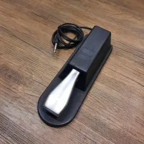 Pedal Sustain Yamaha FC4A Usado