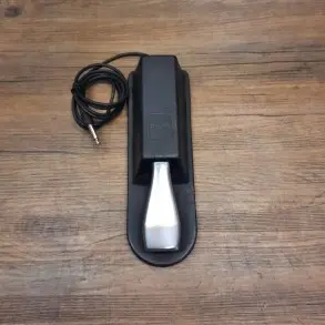 Pedal Sustain Yamaha FC4A Usado