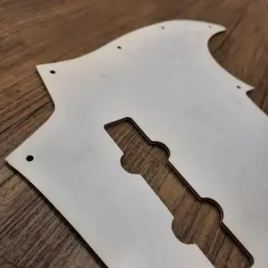 Pickguard Para Bajo Jazz Bass Sambong Outlet Exhibición M14 BLANCO/O
