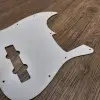 Pickguard Para Bajo Jazz Bass Sambong Outlet Exhibición M14 BLANCO/O