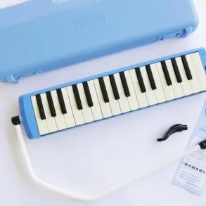 Flauta Melodica Yamaha 32 Teclas Con Estuche Rigido Boquilla