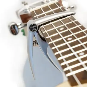 Capodastro Musedo Mc-3 Ukelele Soprano / Tenor / Baritono