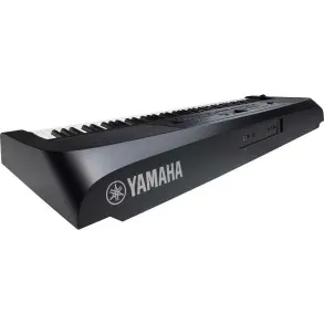 Piano Yamaha Dgx670 88 Teclas Arranger Con Bluetooth