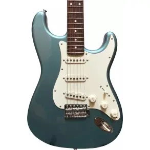 Guitarra Electrica Tipo Strato Rosewood Japon Tokai Ast104