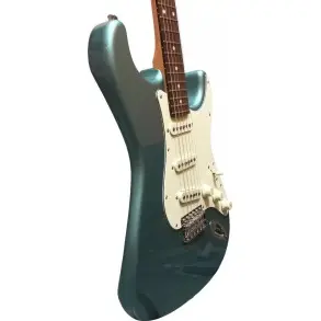 Guitarra Electrica Tipo Strato Rosewood Japon Tokai Ast104