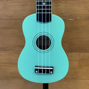 Ukelele Soprano Fzone Color Verde Claro FZU-002 OUTLET