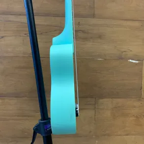 Ukelele Soprano Fzone Color Verde Claro FZU-002 OUTLET