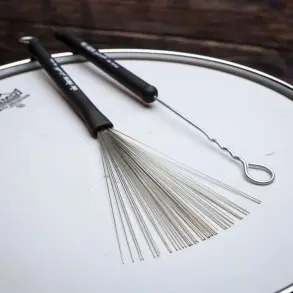 Escobillas Vic Firth Mango Goma Negro Modelo Russ Miller