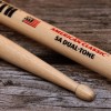 Palillos Vic Firth 5A Dual Tone Punta Madera/felpa 5ADT