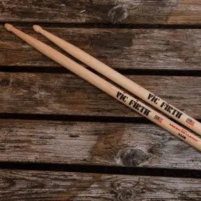 Palillos Vic Firth American Classic EXTREME X55B