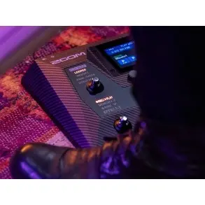 Pedalera Zoom B6 Multiefecto Bajo Con Pantalla Tactil a Color