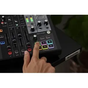 Mixer Yamaha AG08B Streaming Consola 8 Canales USB