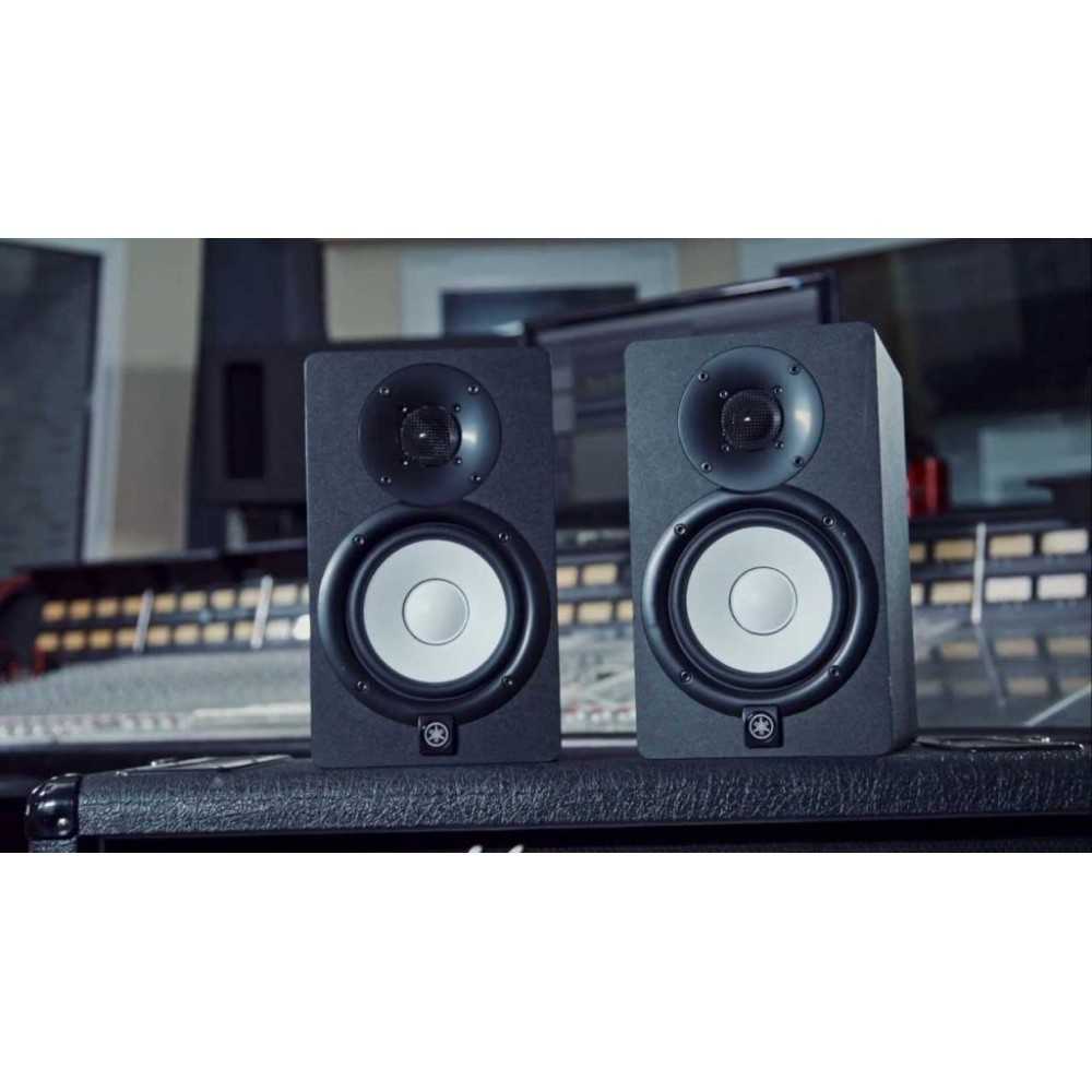 Monitores de Estudio Yamaha HS5 140W 5" pulgadas