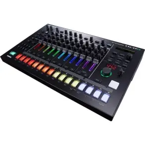 Máquina De Ritmos Roland Tr-8s Rhythm Performer