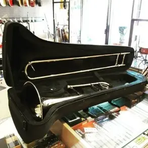 Trombon A Vara Lincoln Winds + Estuche + Boquilla | Modelo LWTV1502