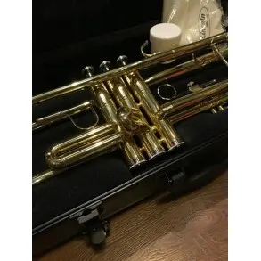 Trompeta Lincoln Modelo Lwtr1402 En Sib | Dorada Con Estuche