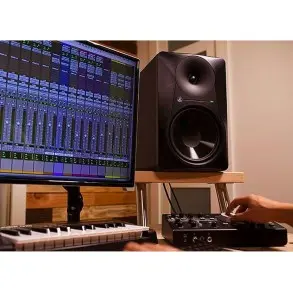 Monitores De Estudio Mackie Mr624 130W 6" pulgadas