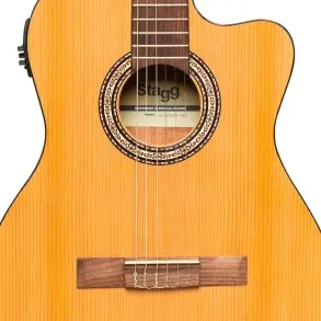 Guitarra Clasica Stagg 1/2 Caja De Pino-Eq 5 Bandas Y Afinador- Con Corte