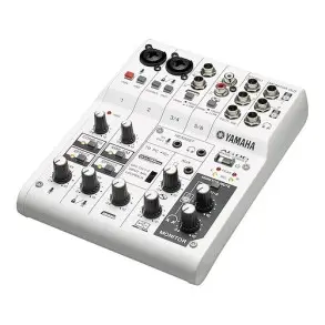 Mixer Yamaha AG06MK2W Streaming 2 Canales USB